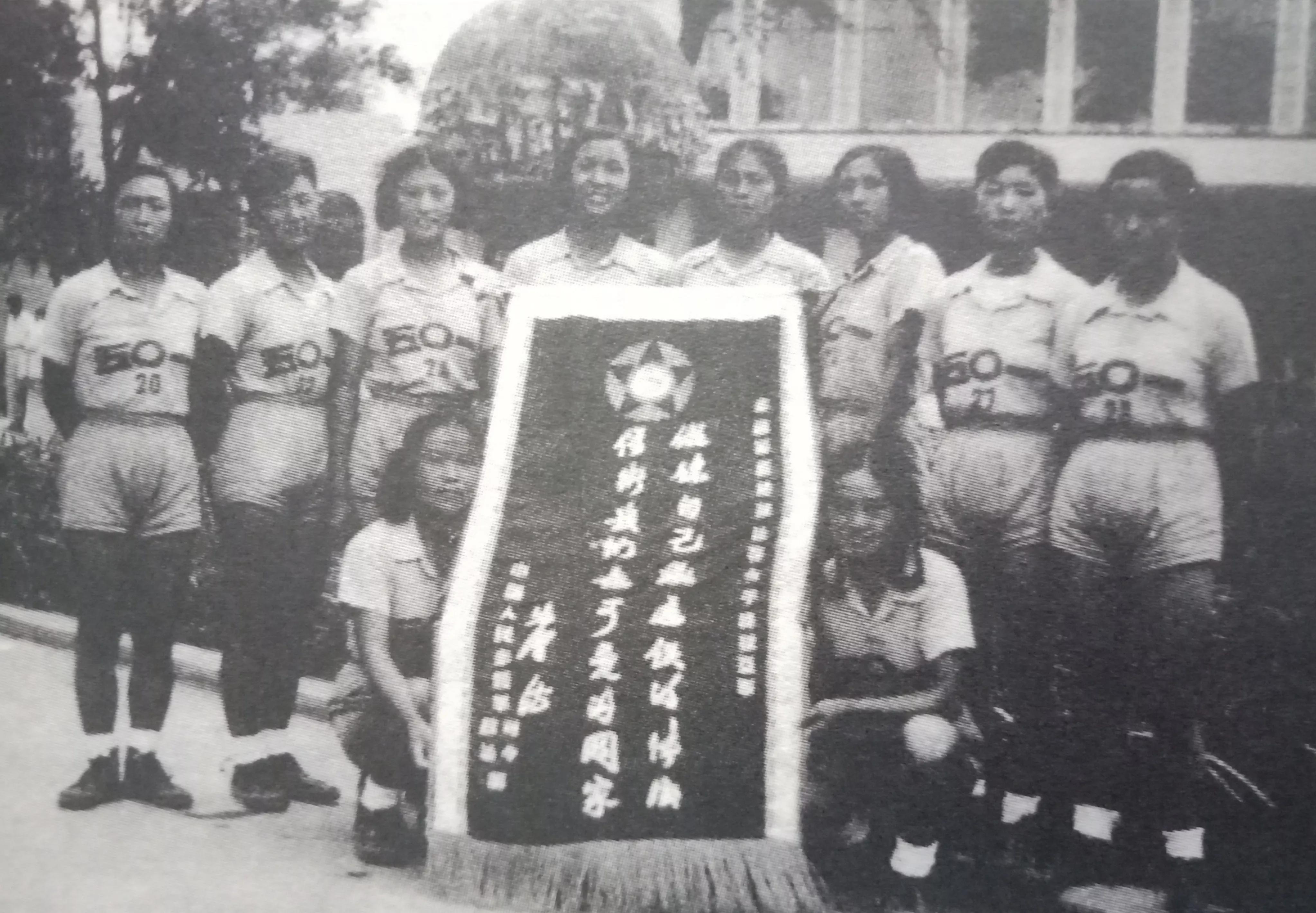 举重冠军春兰_阳春举重冠军_女子举重冠军春兰